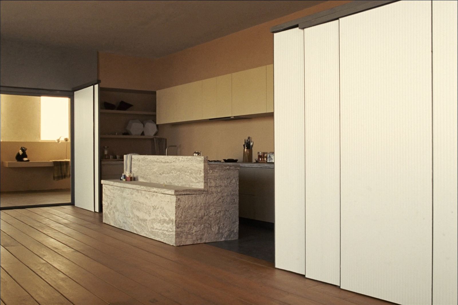 Warm Minimalism, view 1
