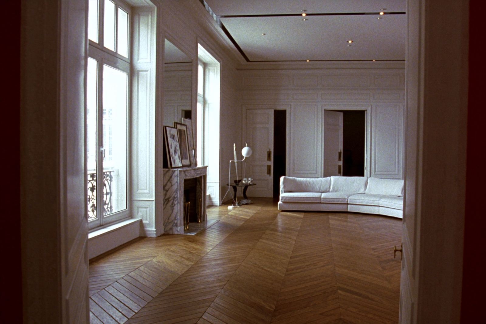 Apartment with Classic Detail
